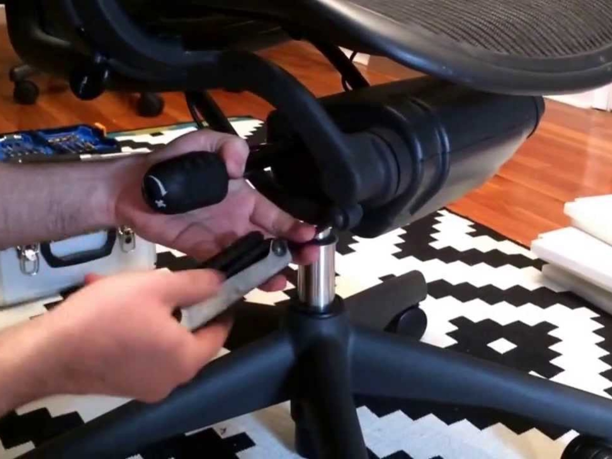 تعمیر صندلی اداری