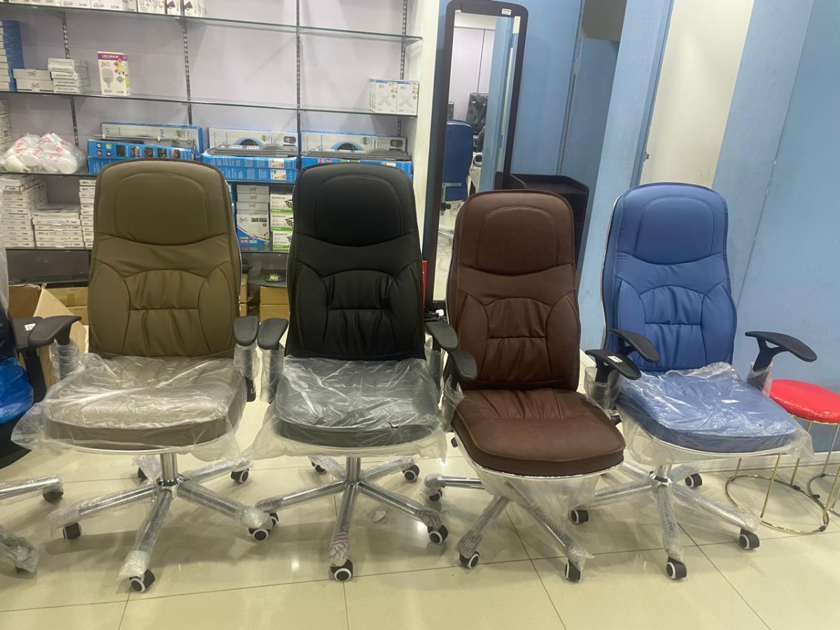 چند صندلی اداری